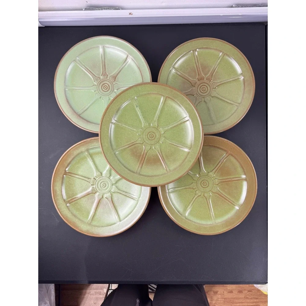 Set of 5 Vintage Green Stoneware Salad Plates Wagon Wheel Sunburst Embossed 8